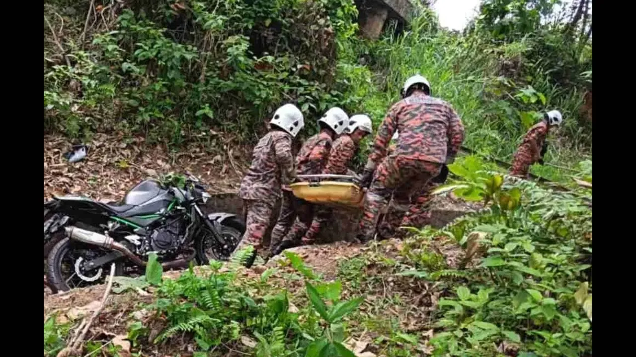 https://www.sinarharian.com.my/article/782193/berita/semasa/penunggang-motosikal-maut-terbabas-masuk-gaung-di-gerik