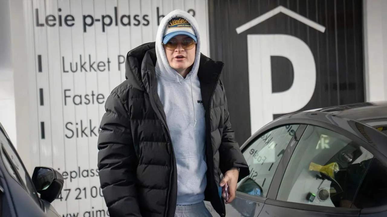 Norway's Marius Borg Hoiby on his way to a meeting with his lawyer in Oslo, Norway, Monday, Jan. 19, 2026. (Heiko Junge/NTB Scanpix via AP)