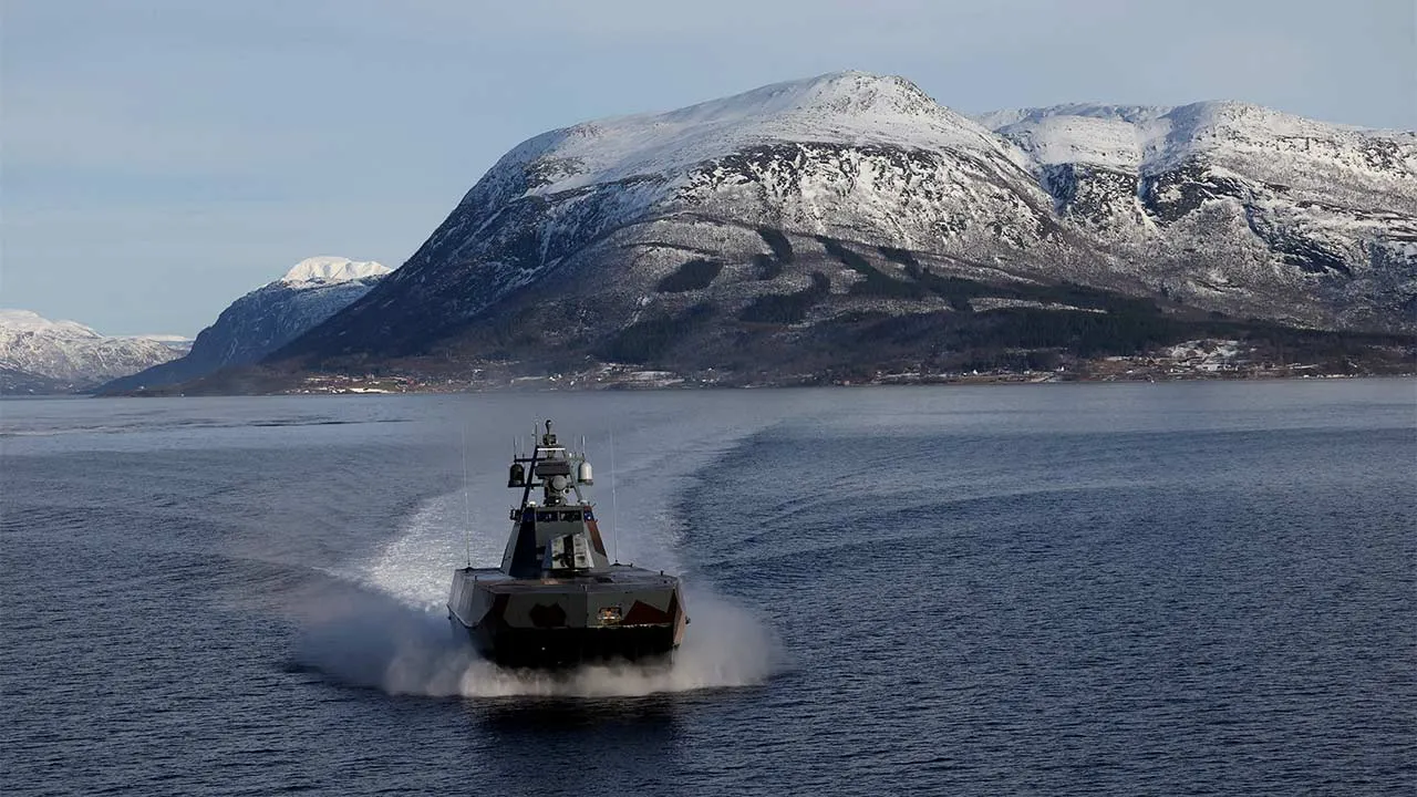 FILE PHOTO: A Norwegian Coastal Corvette sails during the NATO Cold Response 2026 military exercise in the Ofotfjord in Arctic Norway, March 11, 2026. REUTERS/Bernadett Szabo/File Photo