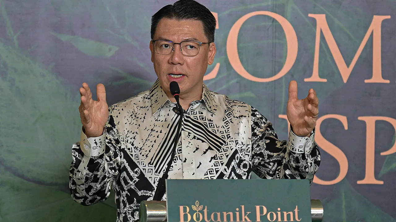 KUALA LUMPUR, June 9 -- Housing and Local Government Minister Nga Kor Ming speaks during the launch of Botanik Point, a boutique nature-integrated residential sanctuary in Ampang, at the Botanik Point Sales Gallery today._BERNAMA