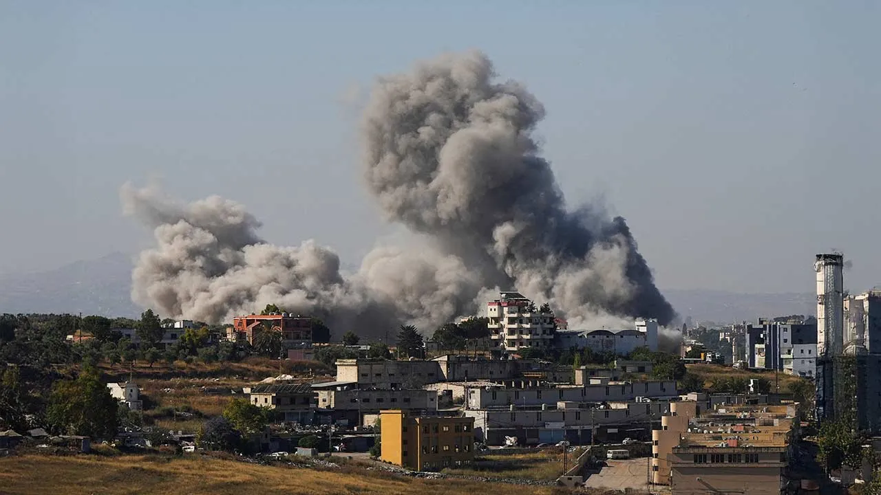 Smoke billows from southern Lebanon following an Israeli strike, as seen from Nabatieh, Lebanon, June 20, 2026. REUTERS/Stringer TPX IMAGES OF THE DAY
