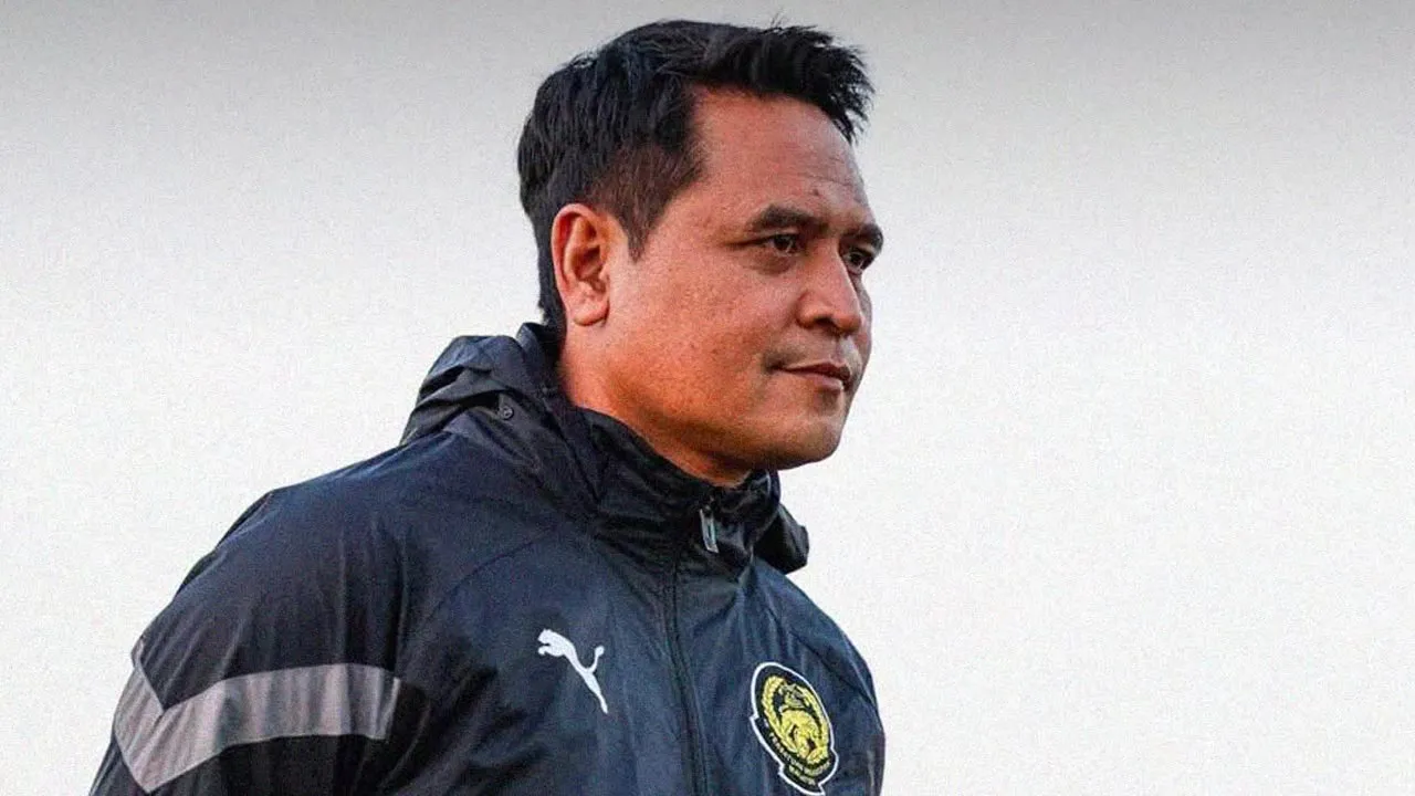 Nafuzi Zain Ketua Jurulatih B23  -- FB Malaysia NT