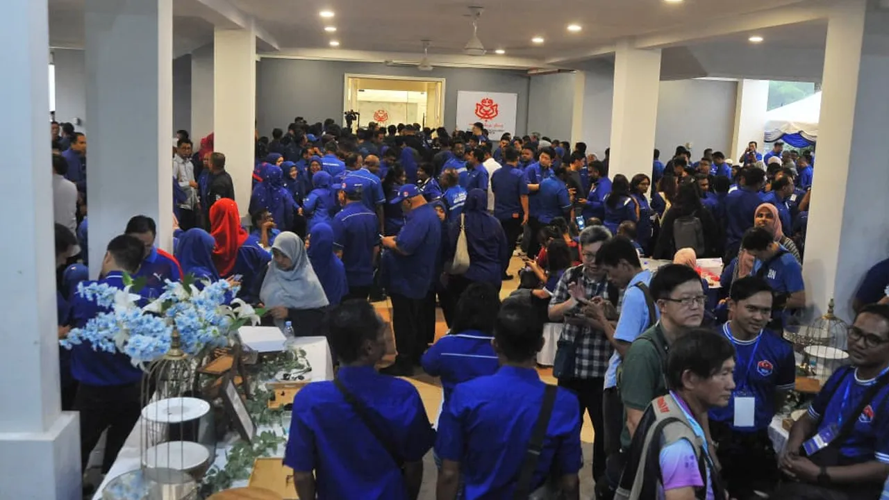 PRN Johor, Johor Memilih, Barisan Nasional, Perikatan Nasional