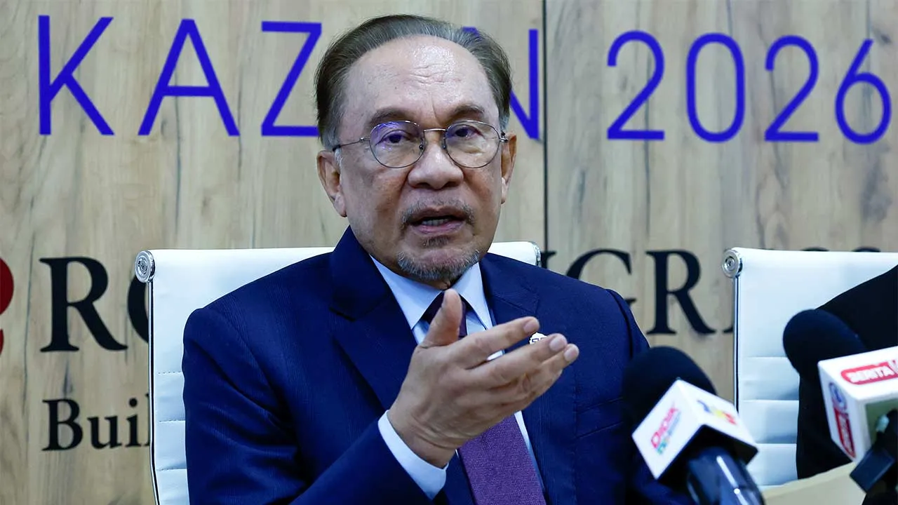 KAZAN, June 18 -- Prime Minister Datuk Seri Anwar Ibrahim at a press conference in conjunction with the Russia-ASEAN Summit at the Kazan Expo International Exhibition Centre here today.  --fotoBERNAMA (2026) COPYRIGHT RESERVED
