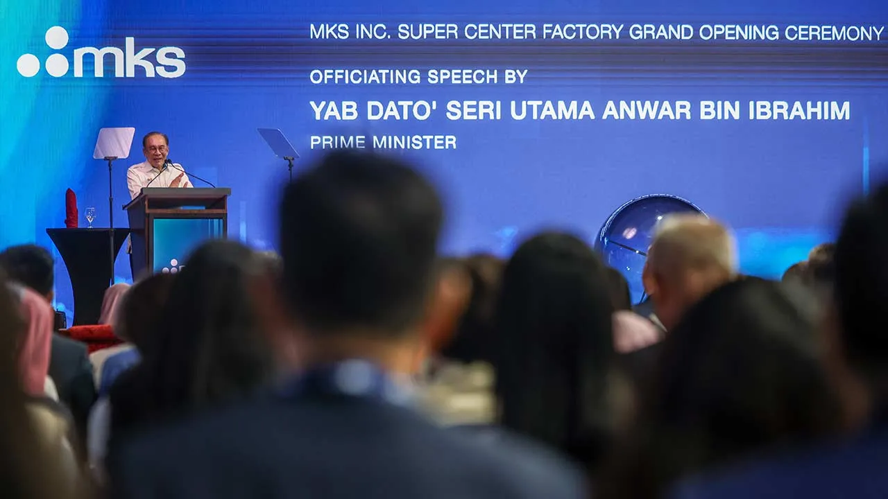 BATU KAWAN, 20 Jun -- Perdana Menteri Datuk Seri Anwar Ibrahim menyampaikan ucapan pada Majlis Perasmian Pembukaan MKS Instruments Malaysia Sdn Bhd hari ini.  -- fotoBERNAMA (2026) HAK CIPTA TERPELIHARA