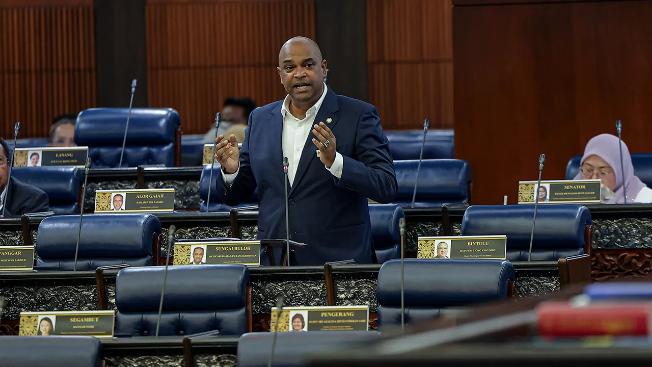 KUALA LUMPUR, 24 Jun -- Menteri Sumber Manusia Datuk Seri R. Ramanan ketika sesi Pertanyaan-Pertanyaan Bagi Jawab Lisan sempena Mesyuarat Kedua, Penggal Kelima, Parlimen Ke-15 Dewan Rakyat di Bangunan Parlimen hari ini.  -- fotoBERNAMA (2026) HAK CIPTA TERPELIHARA