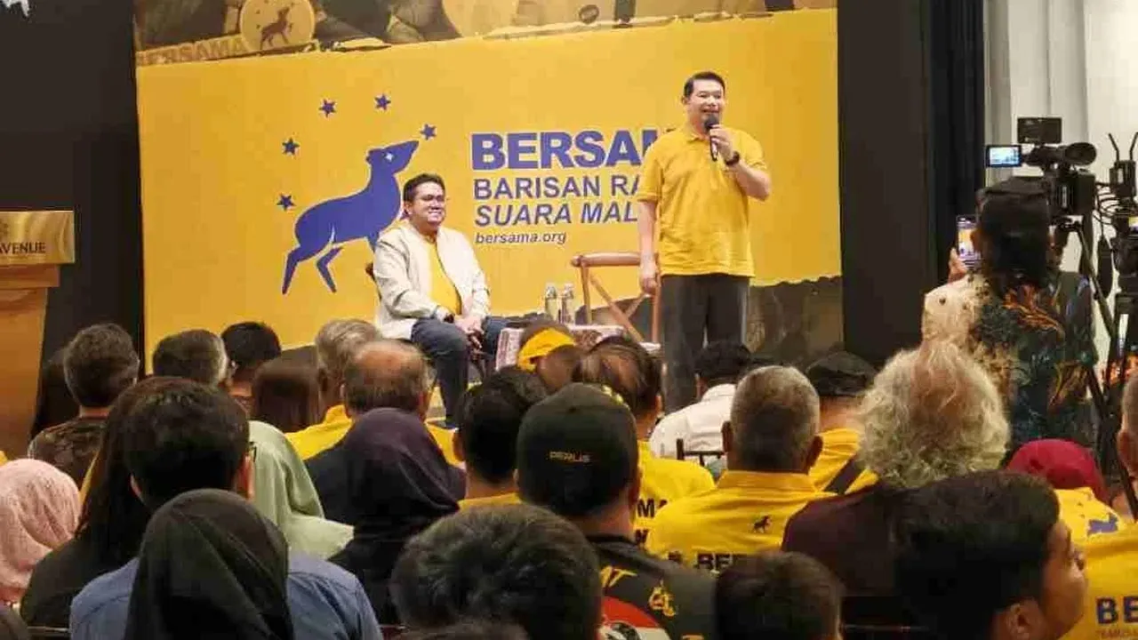 Rafizi berucap dalam Jelajah Kancil Negeri Perak pada Ahad. -- SINAR HARIAN