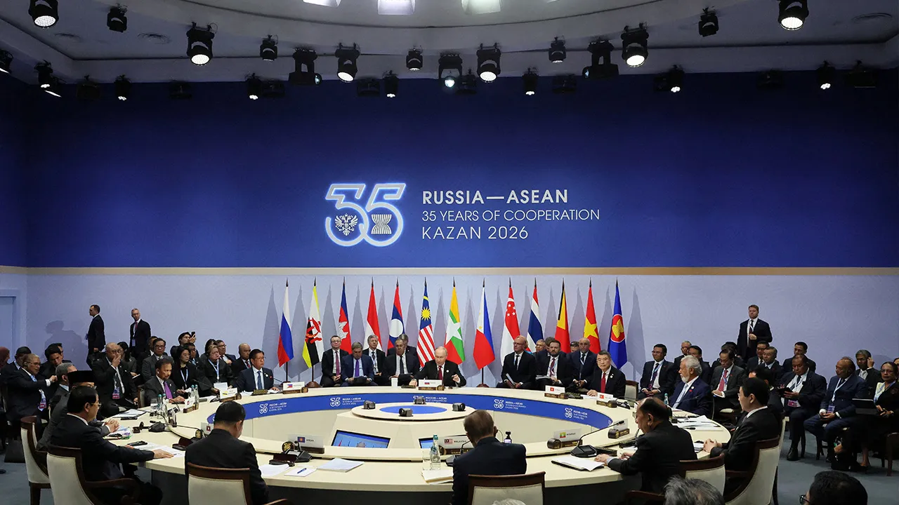 Russian President Vladimir Putin and the heads of delegations attend a plenary session at the Russia-ASEAN Summit in Kazan, Russia June 18, 2026. REUTERS/Anastasia Barashkova/Pool