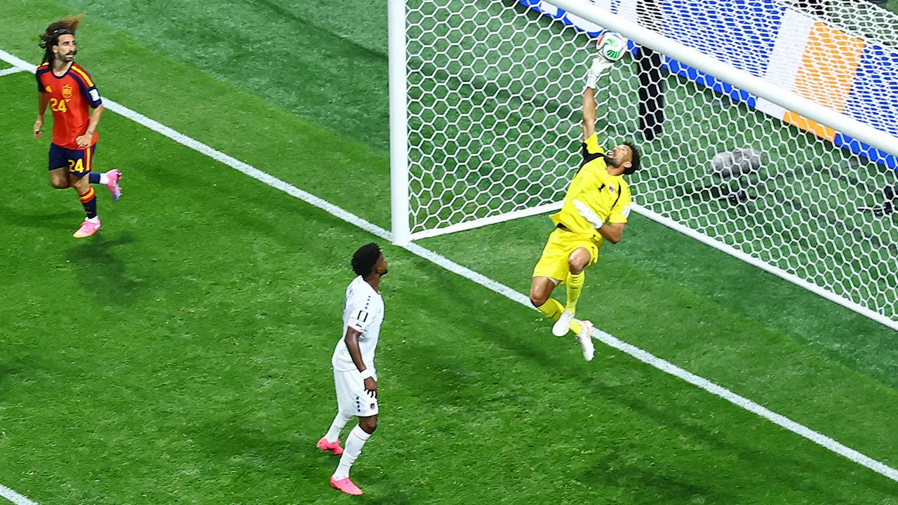 Soccer Football - FIFA World Cup 2026 - Group H - Spain v Cape Verde - Atlanta Stadium, Atlanta, Georgia, U.S. - June 15, 2026 Cape Verde's Vozinha makes a save from Spain's Mikel Oyarzabal REUTERS/Bernadett Szabo