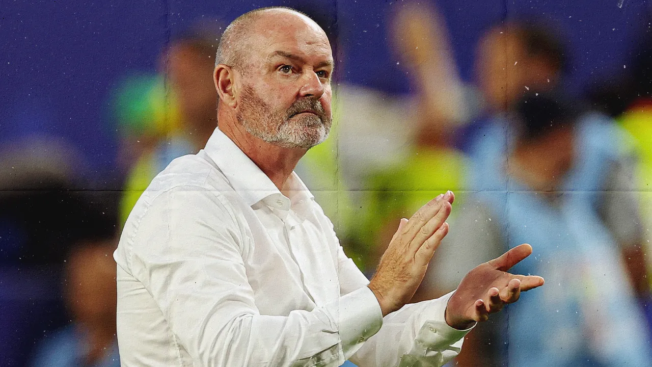 Soccer Football - FIFA World Cup 2026 - Group C - Scotland v Brazil - Miami Stadium, Miami Gardens, Florida, U.S. - June 24, 2026 Scotland manager Steve Clarke applauds fans after the match REUTERS/Paul Childs