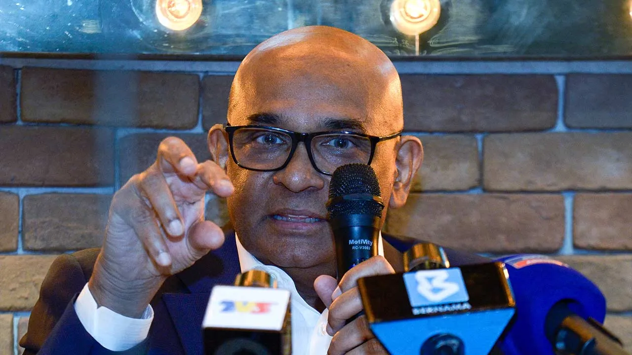 KUALA LUMPUR, 1 Jun -- Setiausaha Agung Konfederasi Bolasepak Asia (AFC), Datuk Seri Windsor Paul John bercakap pada sidang media di Gravybaby Bangsar hari ini.  --fotoBERNAMA (2026) HAK CIPTA TERPELIHARA