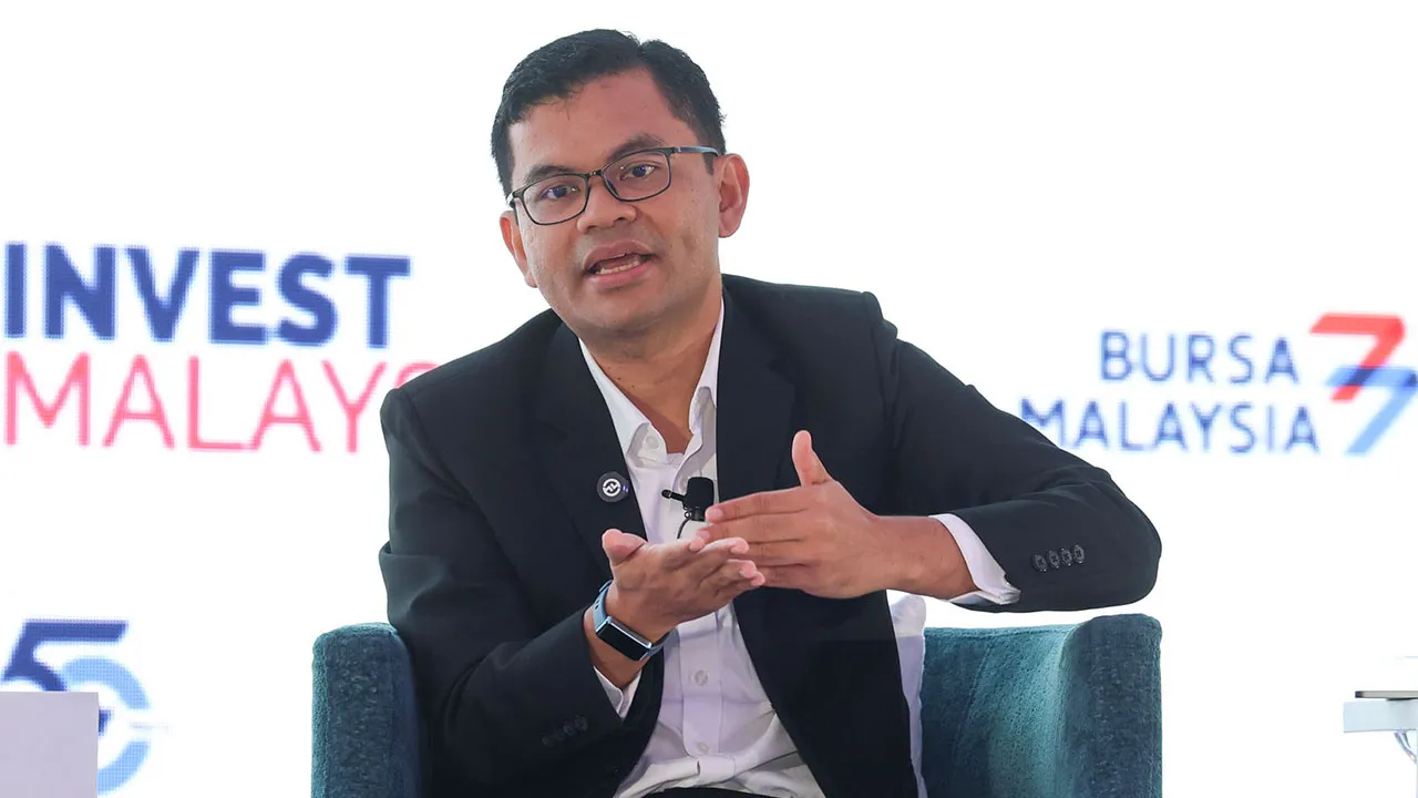Kuala Lumpur , 9 Jun 2026. Menteri Ekonomi, Akmal Nasrullah Mohd Nasir pada sidang media berikutan Invest Malaysia di Mandarin Oriental Kuala Lumpur.Astro AWANI / SHAHIR OMAR