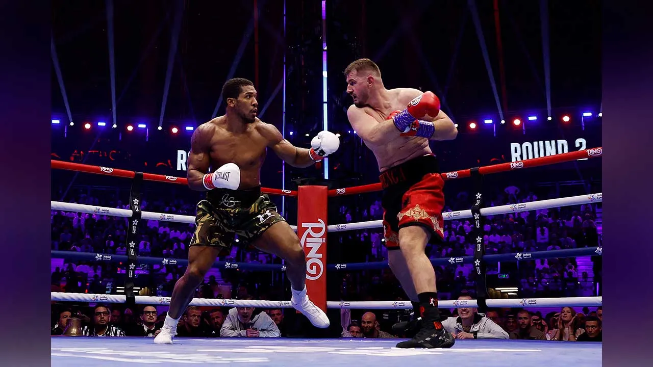 Boxing - The Comeback - Anthony Joshua v Kristian Prenga - Jeddah Superdome, Jeddah, Saudi Arabia - July 26, 2026 Kristian Prenga in action with Anthony Joshua during their heavyweight fight REUTERS/Ibraheem Abu Mustafa