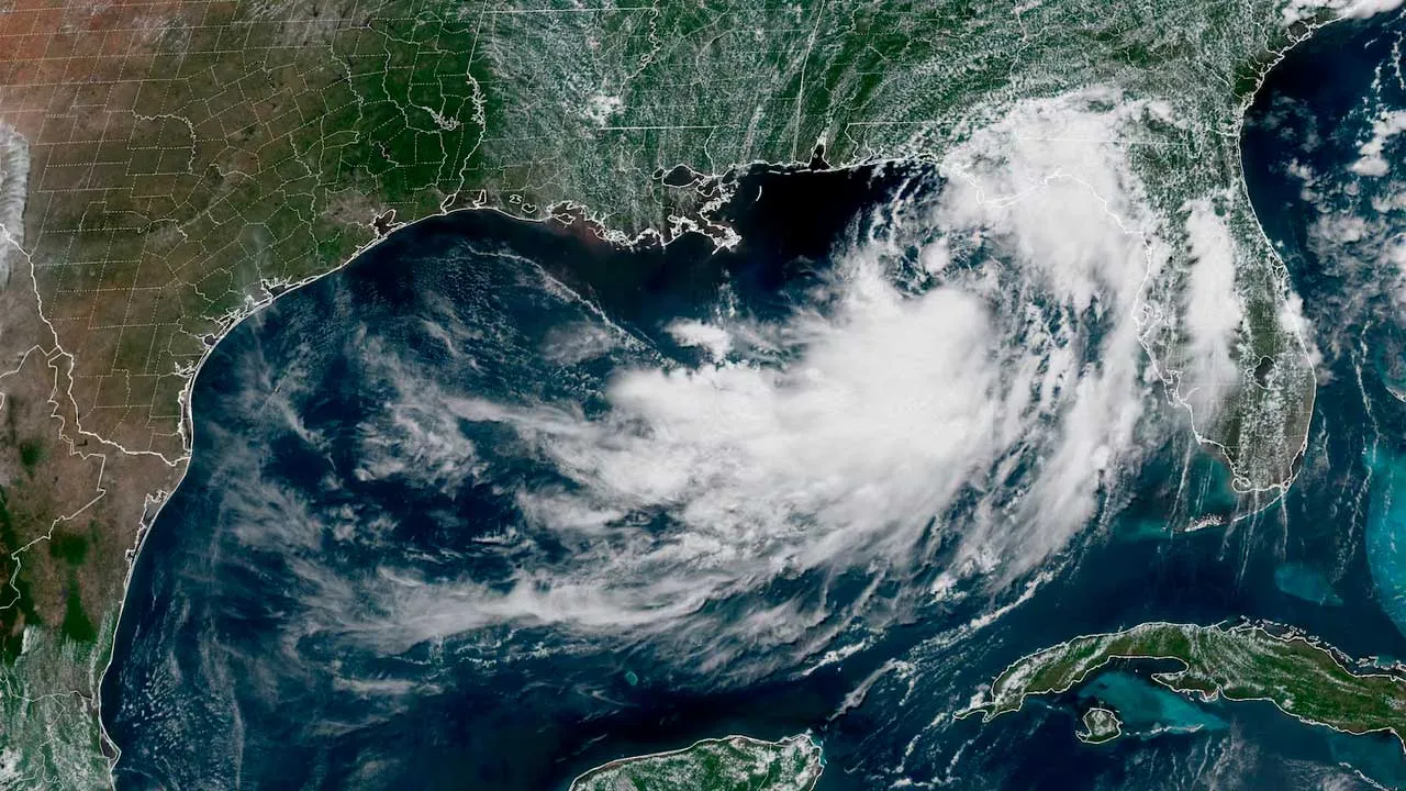 [TB]_Hurricane Bertha_US National Oceanic and Atmospheric Administration