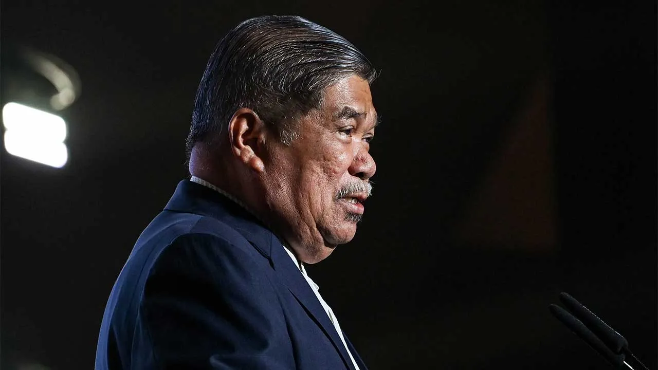 PUTRAJAYA, 21 Julai -- Menteri Pertanian & Keterjaminan Makanan, Datuk Seri Mohamad Sabu menyampaikan ucapan pada Majlis Perasmian Persidangan Global Animal Production & Veterinary Industry Summit (GAVIS) 2026 di Pusat Konvensyen Antarabangsa Putrajaya hari ini.  --fotoBERNAMA (2026) HAK CIPTA TERPELIHARA