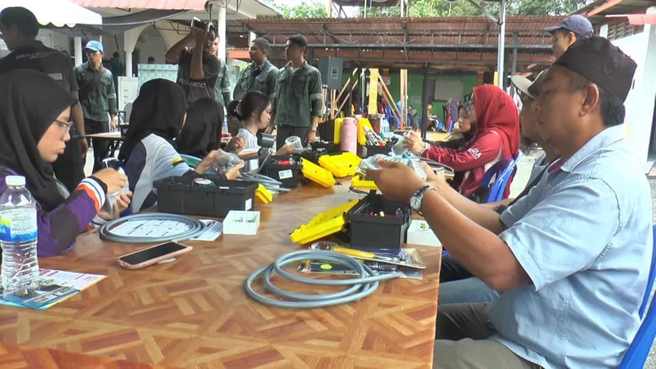 INSERT_KOMUNITI MADANI 03_AWANI