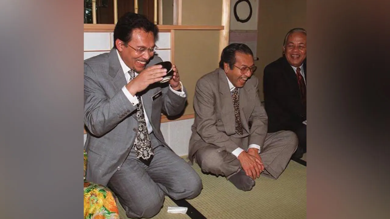 Insta @anwaribrahim_my