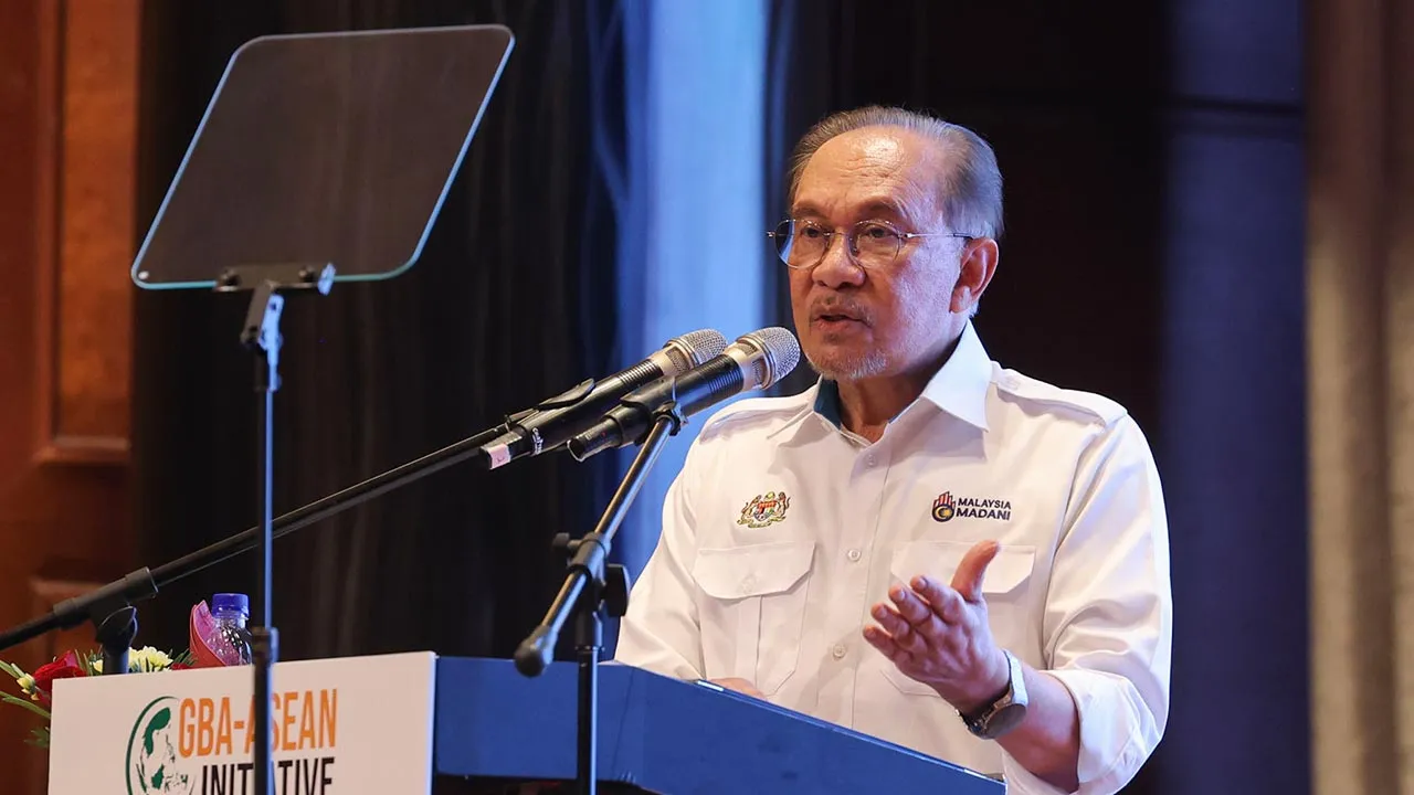 Petaling Jaya , 29 Julai 2026. Perdana Menteri , Datuk Seri Anwar Ibrahim menyampaikan ucapan di Persidangan Peralihan dan Integrasi Tenaga GBA-ASEAN di Sunway Resort Hotel.Astro AWANI / SHAHIR OMAR