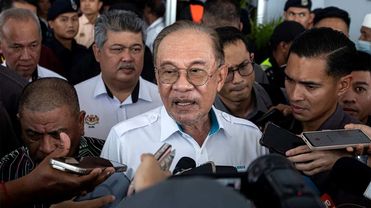 IPOH, 19 Julai -- Perdana Menteri Datuk Seri Anwar Ibrahim ketika sidang media selepas menghadiri program MADANI KITA di Dewan Komuniti Taman Perpaduan hari ini.  --fotoBERNAMA (2026) HAK CIPTA TERPELIHARA