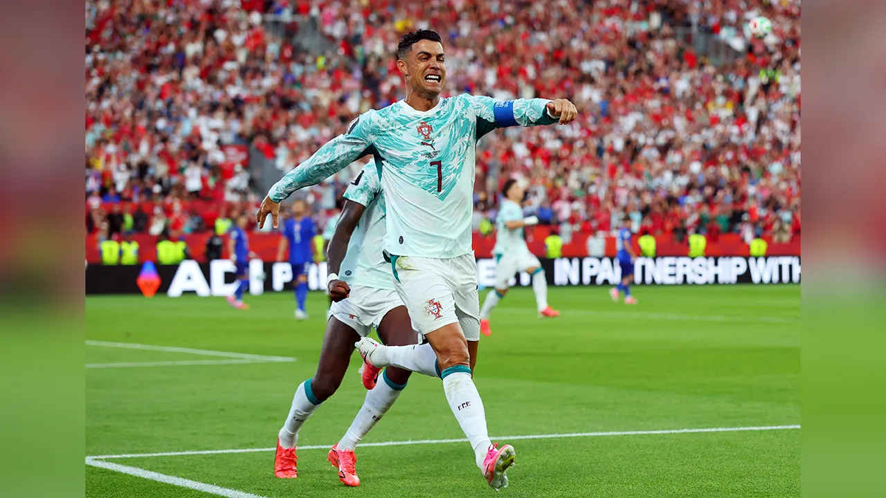 Soccer Football - FIFA World Cup 2026 - Round of 32 - Portugal v Croatia - Toronto Stadium, Toronto, Canada - July 2, 2026 Portugal's Cristiano Ronaldo celebrates scoring their first goal REUTERS/Mike Segar