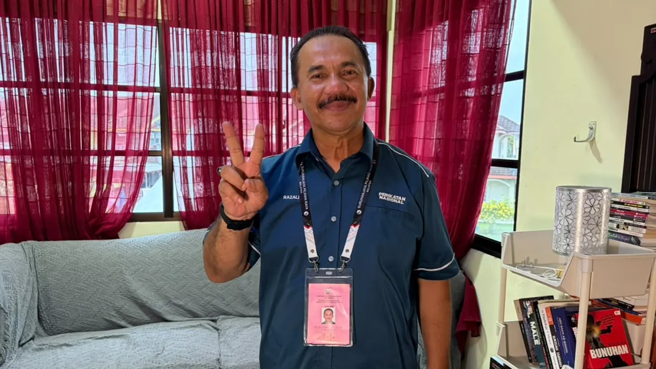 Datuk Razali Abu Samah, PN Sikamat,