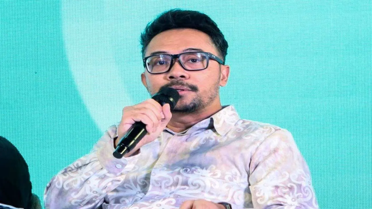 Perdagangan dua hala Malaysia-Indonesia dijangka meningkat 10 peratus kepada US$29.3 bilion pada tahun ini, disokong oleh kerjasama yang semakin meningkat dalam sektor halal selain akses pasaran lebih meluas antara kedua-dua negara - Kuasa Usaha Kedutaan Besar Malaysia di Indonesia, Farzamie Sarkawi