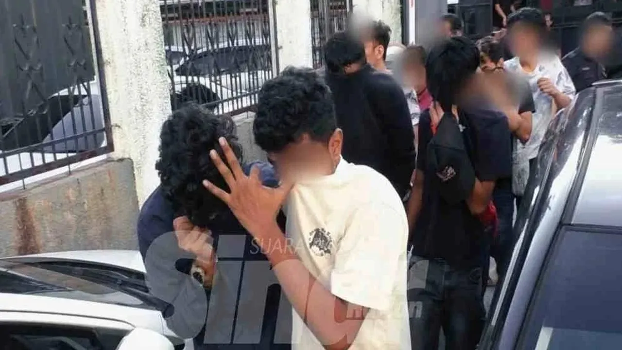 Kesemua tertuduh ditahan polis selepas kejadian pergaduhan ketika menonton perlawanan akhir Piala Dunia membabitkan pasukan Sepanyol dan Argentina, di restoran di Taman Daya. -- SINAR HARIAN