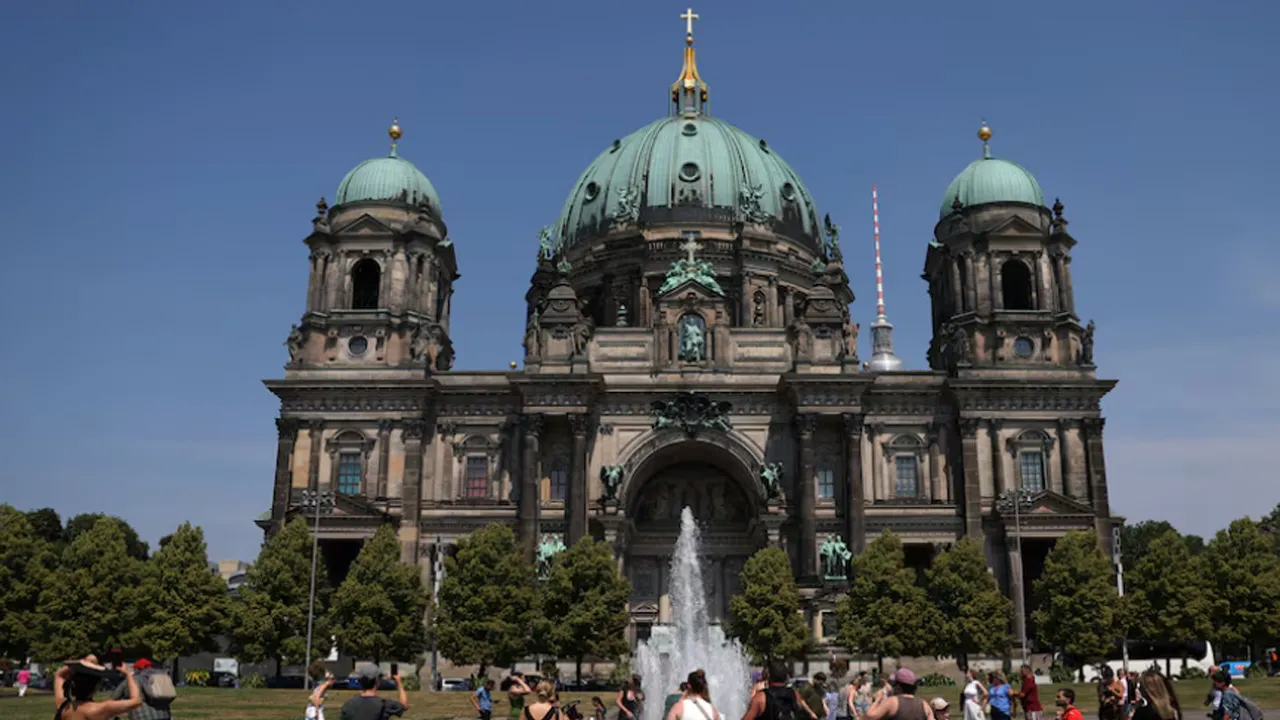 BERLIN, July 30 (Reuters) - An estimated 9,800 people across Germany have ​died so far this ‌year due to heat-related causes, said Germany's RKI health body ​in its weekly report ​on Thursday, as temperatures of ⁠more than 40 degrees ​Celsius are expected to hit ​several regions.