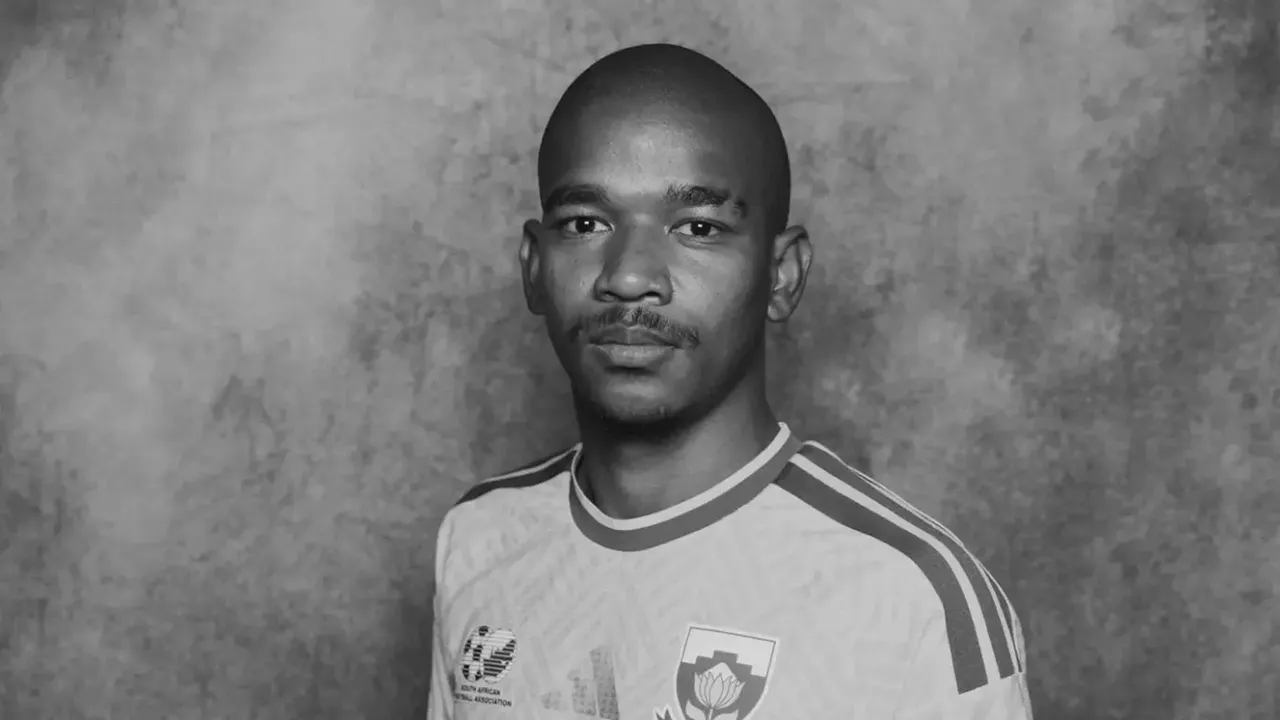 Pemain tengah skuad Afrika Selatan yang beraksi di Piala Dunia 2026, Jayden Adams, telah meninggal dunia selepas dia didakwa membunuh diri di kediamannya di Stellenbosch._Stadium Astro