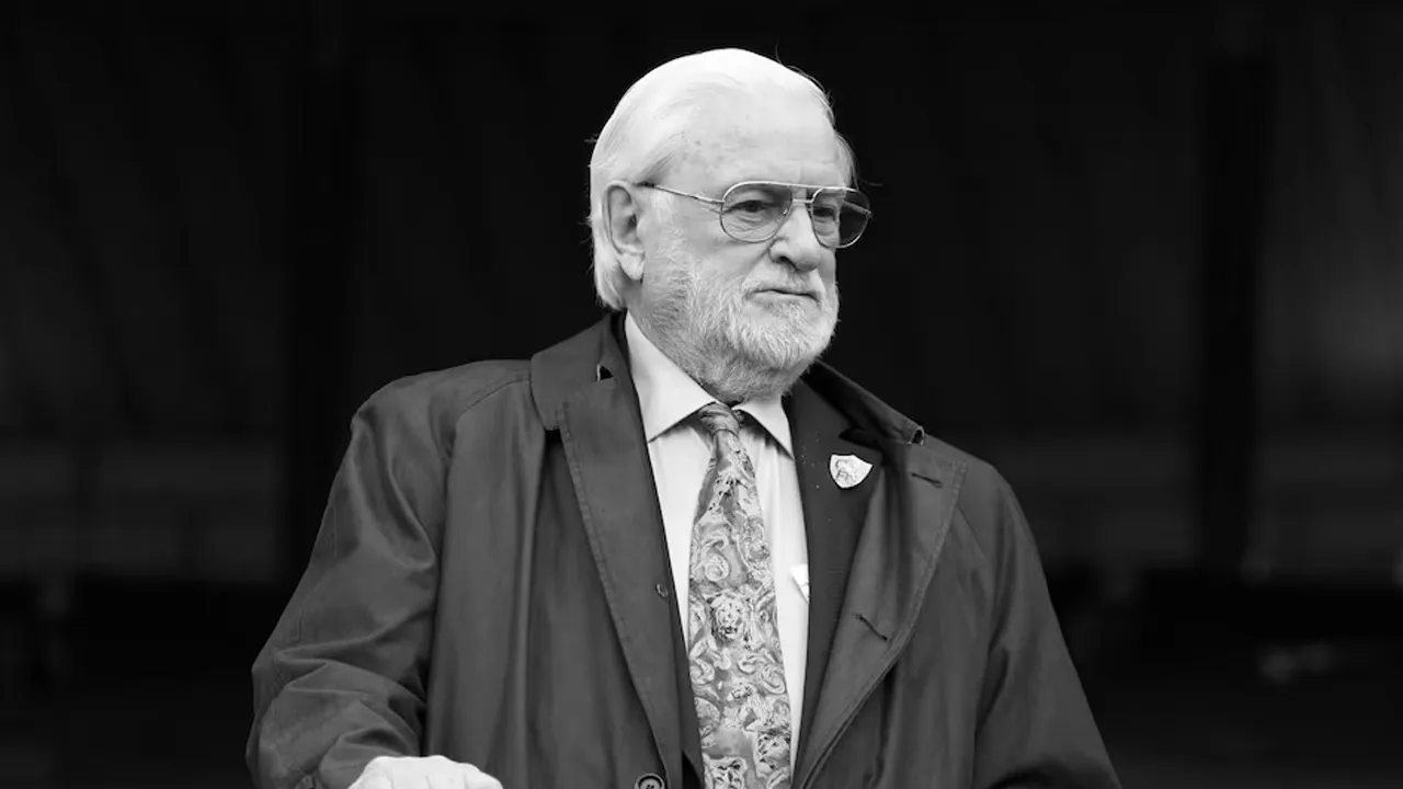 Britain Football Soccer - Chelsea v Sunderland - Premier League - Stamford Bridge - 21/5/17 Former Chelsea chairman Ken Bates in the stands Action Images via Reuters / John Sibley Livepic 