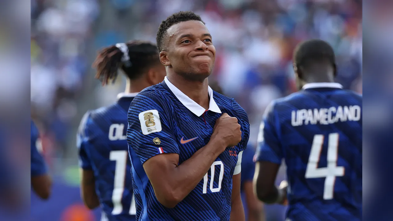 France's Kylian Mbappe (10) celebrates scoring their third goal during the World Cup round of 32 soccer match between France and Sweden in East Rutherford, N.J., near New York, Tuesday, June 30, 2026. (AP Photo/Pamela Smith)