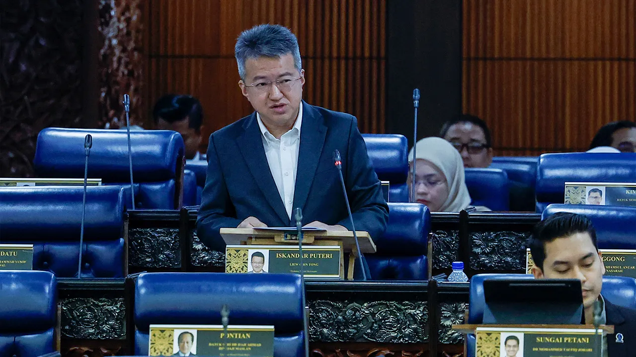 KUALA LUMPUR, 6 Julai -- Timbalan Menteri Kewangan Liew Chin Tong ketika sesi Pertanyaan-Pertanyaan Bagi Jawab Lisan sempena Mesyuarat Kedua, Penggal Kelima, Parlimen ke-15 Dewan Rakyat di Bangunan Parlimen hari ini.  -- fotoBERNAMA (2026) HAK CIPTA TERPELIHARA