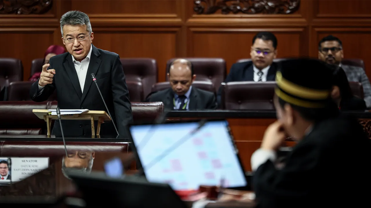 KUALA LUMPUR, 29 Julai -- Timbalan Menteri Kewangan Liew Chin Tong ketika pertanyaan-pertanyaan bagi jawab lisan sempena Mesyuarat Kedua, Penggal Kelima Parlimen Kelima Belas, Sidang Dewan Negara di Bangunan Parlimen hari ini.  -- fotoBERNAMA (2026) HAK CIPTA TERPELIHARA
