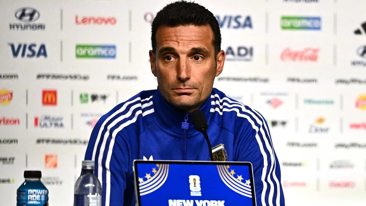 Soccer Football - FIFA World Cup 2026 - Argentina Press Conference - Javits Center, New York City, New York, U.S. - July 17, 2026 Argentina coach Lionel Scaloni during press conference REUTERS/Dylan Martinez