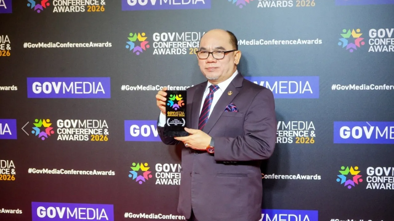 KUALA LUMPUR, 10 Julai (Bernama) -- Agensi Kelayakan Malaysia (MQA) melakar sejarah muncul sebagai badan jaminan kualiti pendidikan tinggi pertama menerima Anugerah Projek Tadbir Urus Terbaik - Pendidikan Tinggi peringkat Asia Pasifik sempena GovMedia Conference & Awards 2026, semalam.