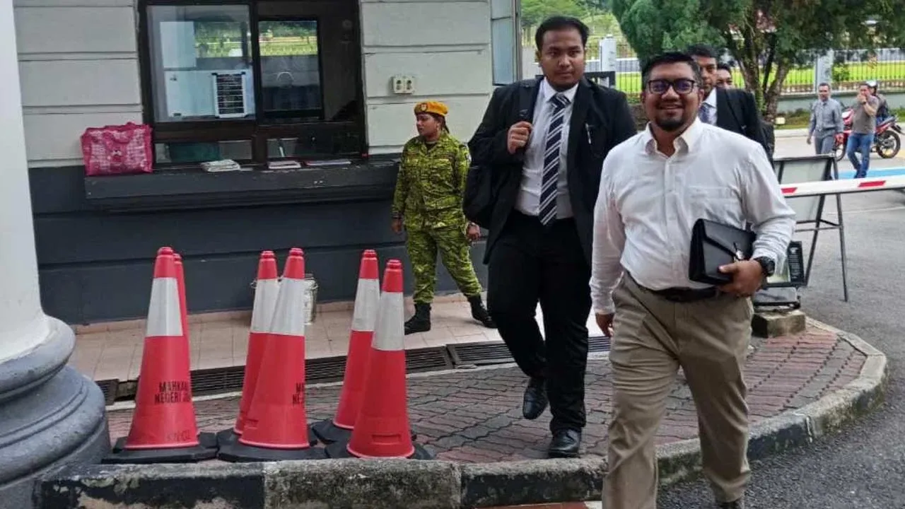 Chegubard didenda RM5,000 oleh Mahkamah Sesyen Johor Bahru pada Jumaat. -- SINAR HARIAN