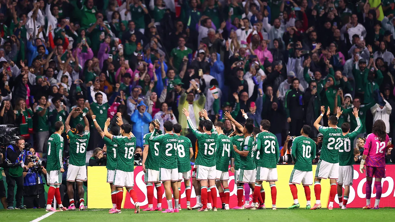 Soccer Football - FIFA World Cup 2026 - Round of 32 - Mexico v Ecuador - Estadio Azteca, Mexico City, Mexico - June 30, 2026 Mexico players and fans celebrate after the match as Mexico qualify for the round of 16 stage of the World Cup REUTERS/Eloisa Sanchez