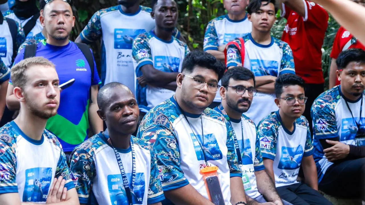 Pelajar antarabangsa menuntut ilmu melangkaui sempadan, mereka bukan sahaja membawa kelayakan, tetapi persahabatan, kefahaman budaya dan hubungan kemanusiaan. - Gambar hiasan Universiti Malaysia Terengganu (UMT).