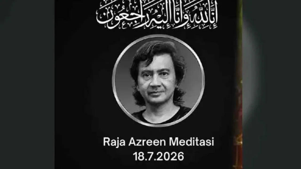 Pemain dram kumpulan Meditasi, Raja Azreen, yang dilaporkan meninggal dunia selepas rebah ketika sedang membuat persembahan di Rock Festival Teruntum di Kuantan, Pahang, malam tadi._Sinar Harian
