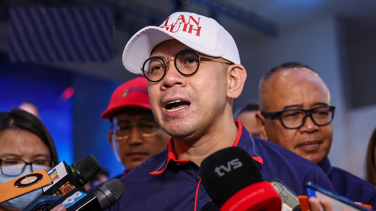 BUTTERWORTH, 4 Julai -- Menteri Pembangunan Usahawan dan Koperasi (KUSKOP) Steven Sim ditemu bual pemberita pada Majlis Perasmian Hari Koperasi Negara (HKN) 2026 di Pusat Konvensyen PICCA @ Butterworth Arena hari ini.  -- fotoBERNAMA (2026) HAK CIPTA TERPELIHARA