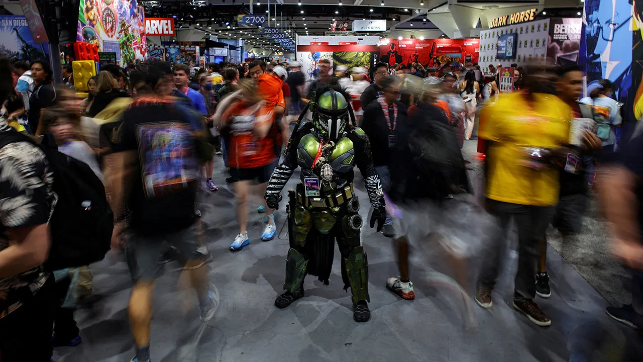 Walter Palmani, dressed as "The Mandalorian Predator Killer", poses for a portrait in the exhibition hall during the opening day of Comic-Con International in San Diego, California, U.S., July 23, 2026. REUTERS/Daniel Cole TPX IMAGES OF THE DAY