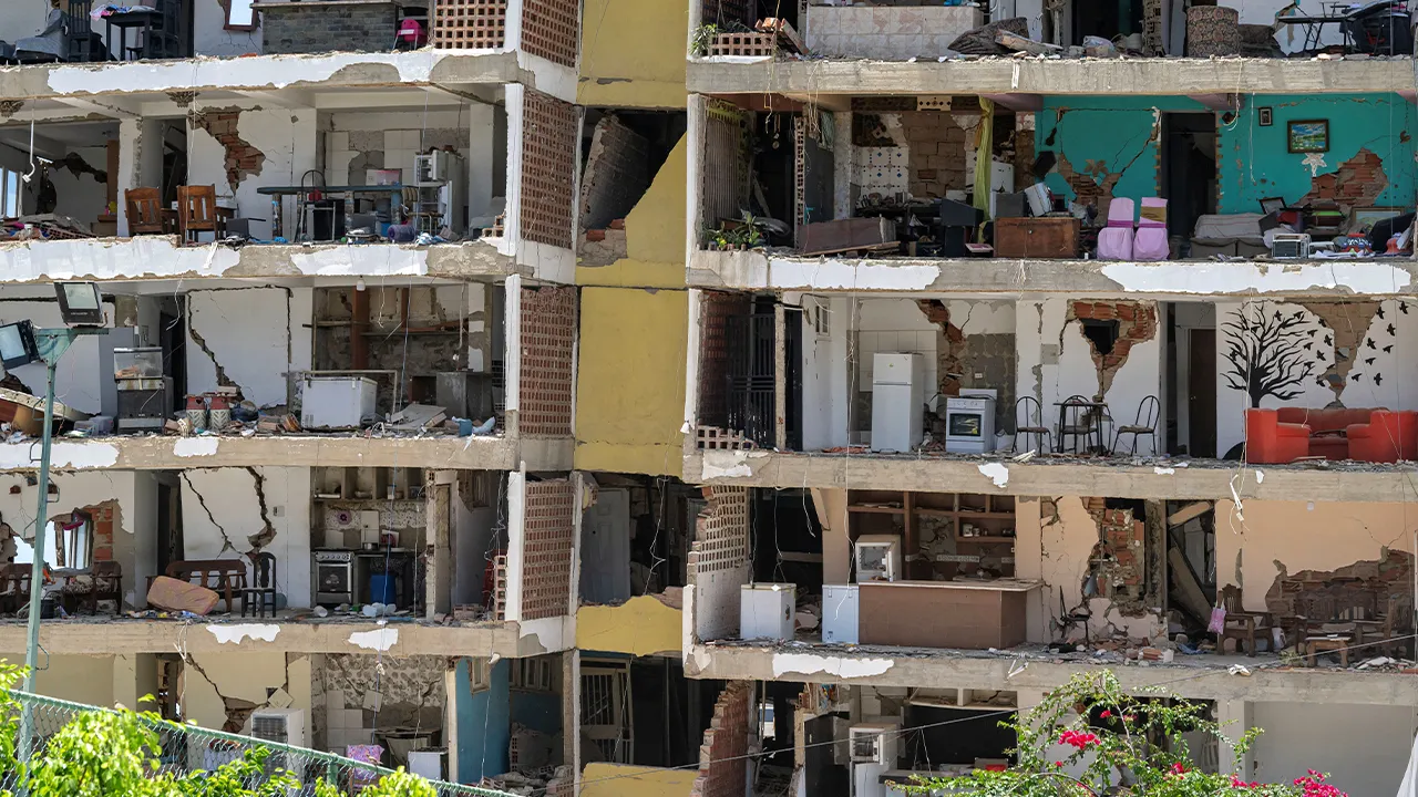 A damaged building in Playa Grande neighborhood, La Guaira state, Venezuela, on July 1, 2026, following the June 24 twin earthquakes. MIGUEL MEDINA/Pool via REUTERS TPX IMAGES OF THE DAY