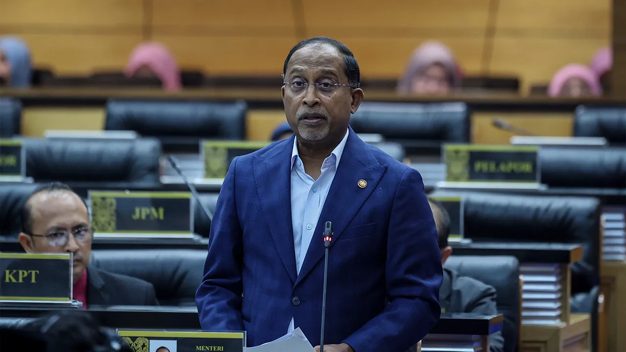 KUALA LUMPUR, 7 Julai -- Menteri Pendidikan Tinggi Datuk Seri Zambry Abdul Kadir berucap pada Sesi Kamar Khas Dewan Rakyat sempena Mesyuarat Kedua, Penggal Kelima, Majlis Parlimen Kelima Belas di Bangunan Parlimen hari ini.