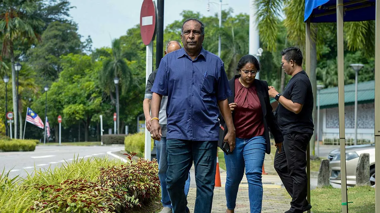 PUTRAJAYA, 30 Ogos - Ahli keluarga mangsa yang hadir pada sesi taklimat mengenai rakyat Malaysia yang masih hilang susulan kejadian banjir besar di sempadan Nepal, di Wisma Putra hari ini. - fotoBERNAMA (2026) HAK CIPTA TERPELIHARA