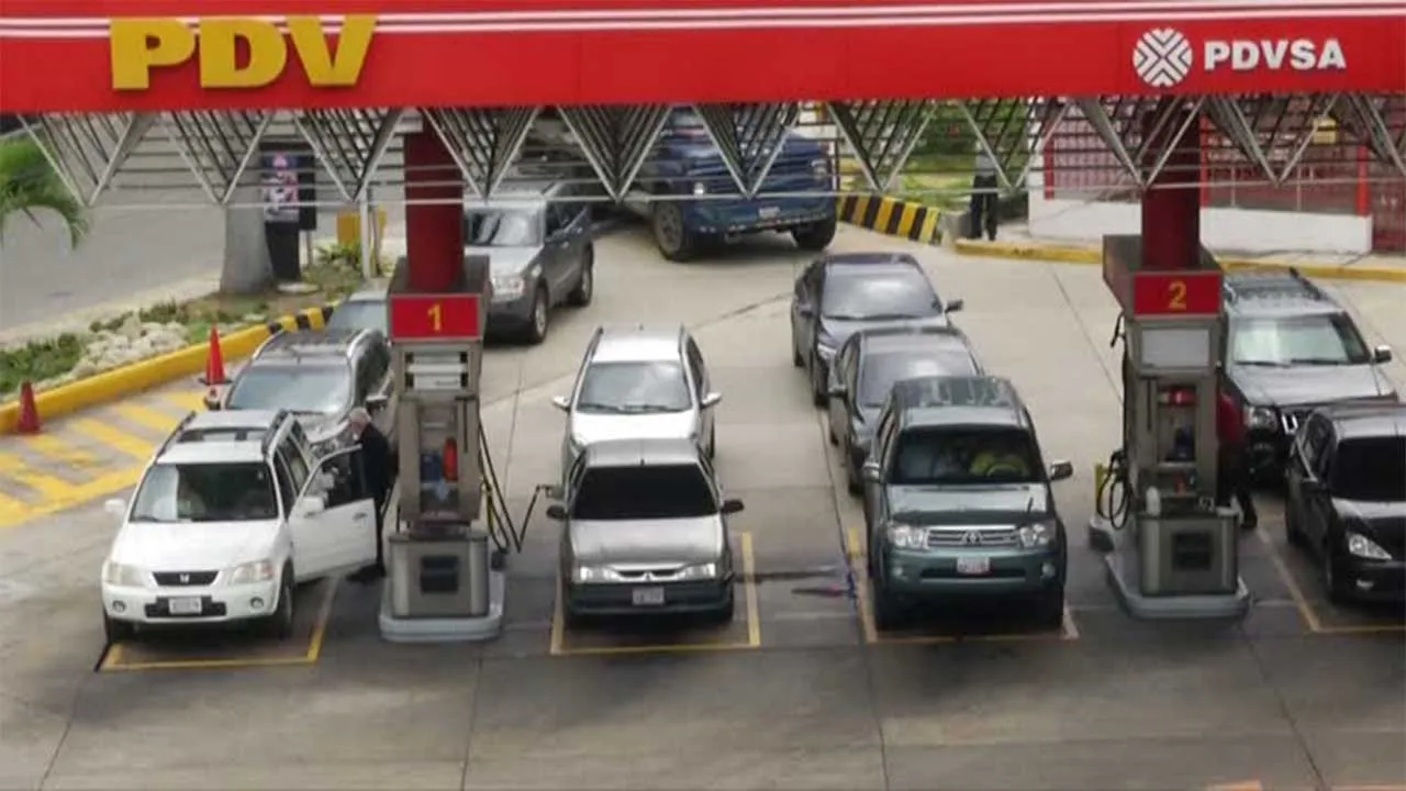 [TB]_GAS STATION PDVSA_REUTERS