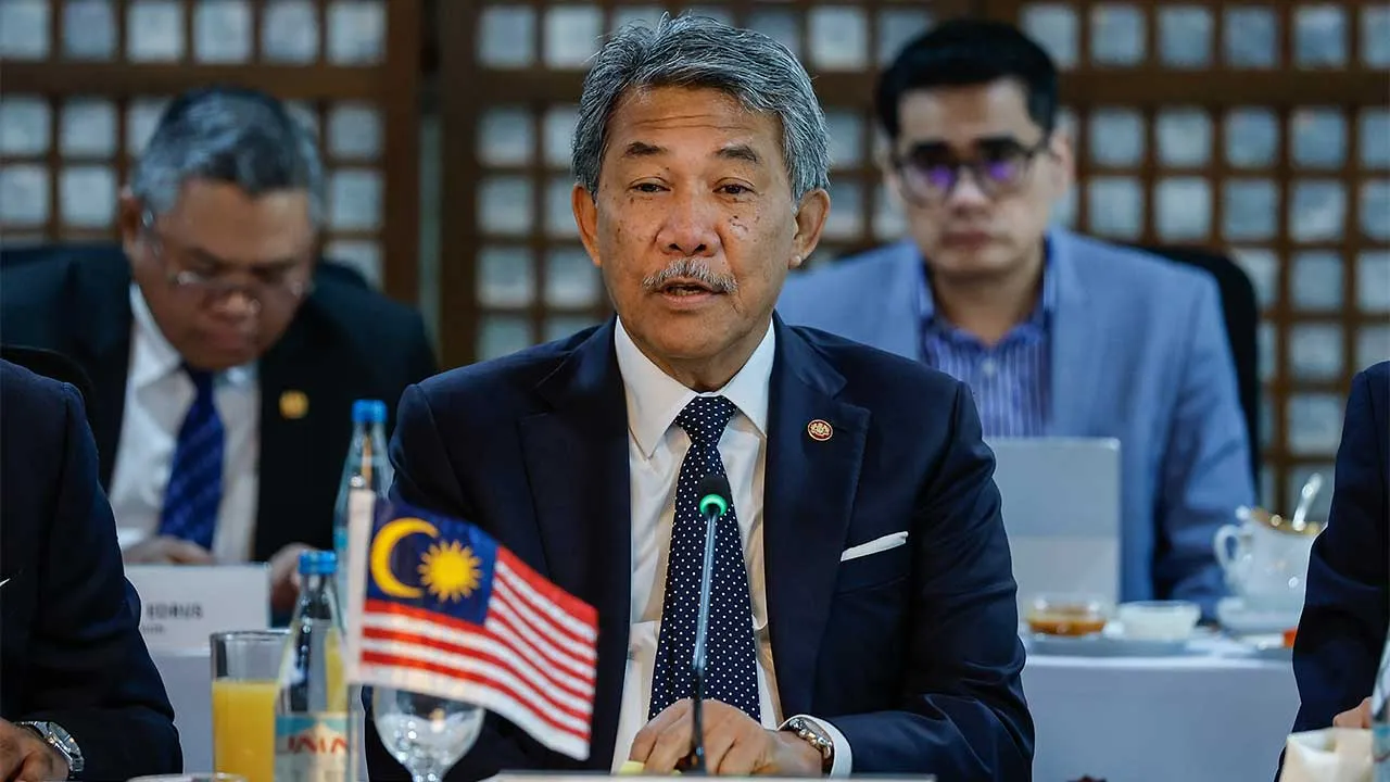 MANILA, Aug 18 -- Foreign Minister Datuk Seri Mohamad Hasan delivers his opening remarks during the ninth Philippines-Malaysia Joint Commission Meeting (JCM) at the Department of Foreign Affairs here.  -- fotoBERNAMA (2026) COPYRIGHT RESERVED