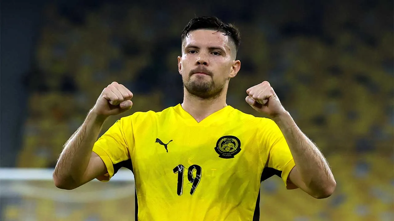 KUALA LUMPUR, 14 Okt -- Pemain Malaysia Romel Morales meraikan jaringan gol pada perlawanan Kelayakan Piala Asia 2027 di antara Malaysia menentang Laos di Stadium Nasional Bukit Jalil hari ini.  Keputusan penuh Malaysia menewaskan Laos 5-1.  --fotoBERNAMA (2025) HAK CIPTA TERPELIHARA