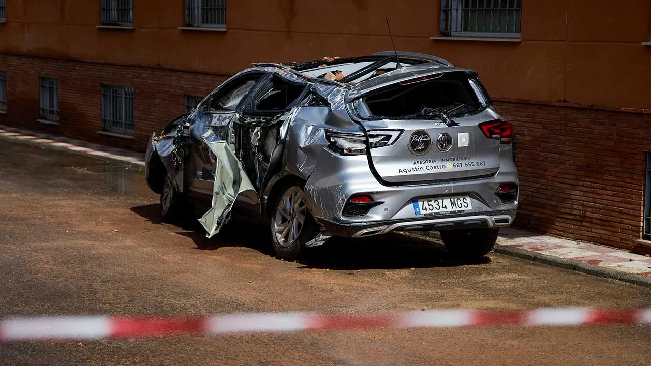 A vehicle sits wrecked after an earthquake of magnitude 5 struck southern Spain, in Armilla, Spain, August 15, 2026. REUTERS / Fermin Rodriguez