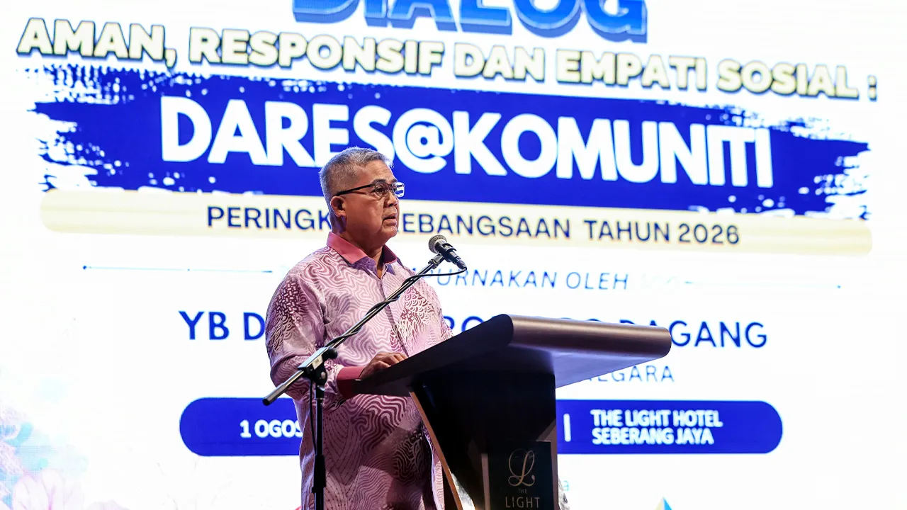 BUTTERWORTH, 1 Ogos -- Menteri Perpaduan Negara Datuk Aaron Ago Dagang menyampaikan ucapan pada Program Dialog Aman, Responsif dan Empati Sosial : DARES@Komuniti Peringkat Kebangsaan Tahun 2026 di sebuah hotel hari ini.