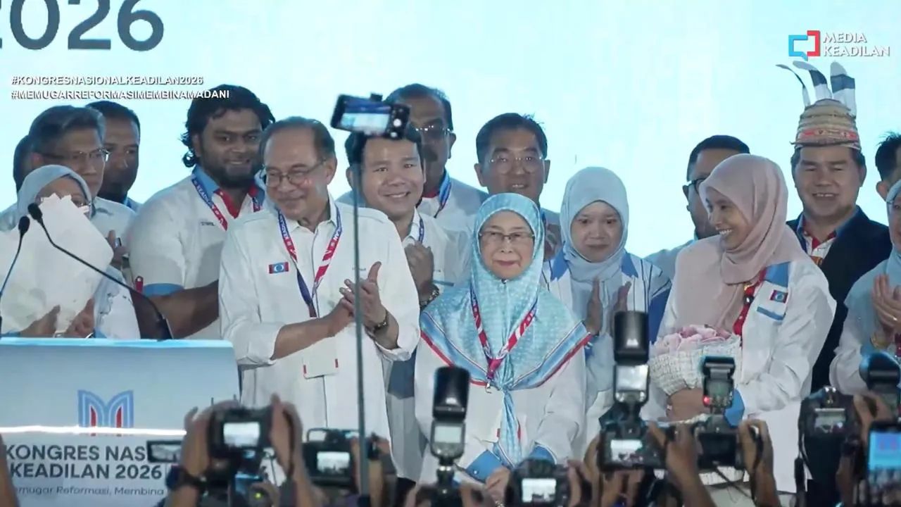 TB_ANWAR IBRAHIM KONGRES NASIONAL PKR AZIZAH IZZAH_SCREENSHOT